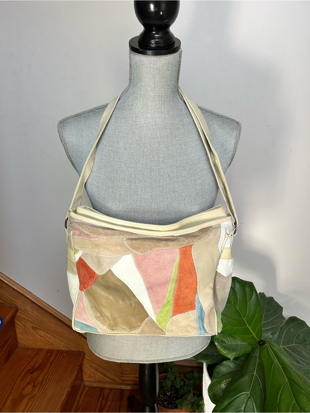 Cream Multi-Panel Leather Vintage Shoulder Bag with Color Suede Accents